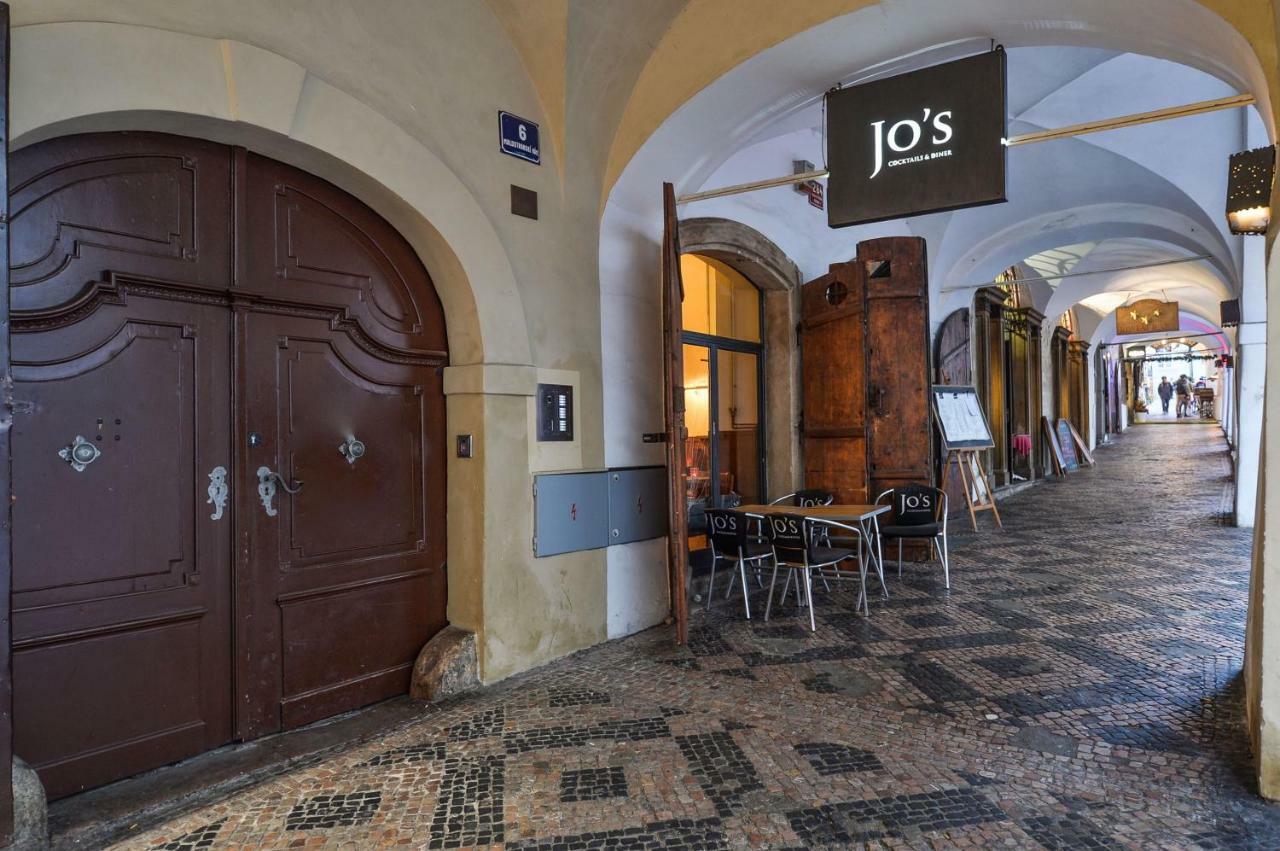 Romantic Apartment Prague Near Charles Bridge Eksteriør billede